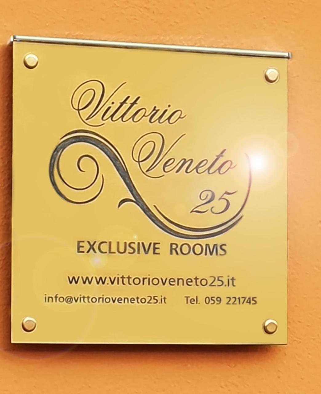 Hotel Vittorio Veneto 25 Modena Exterior foto